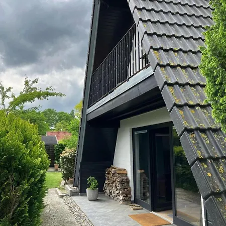 Verbringen Sie Ihren Urlaub In Einem Gemuetlichen Nurdachhaus In Am Duemmer-see Hude (Diepholz)